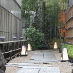 Sengakuji Monzem Monya - 裏玄関