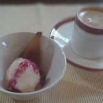 レストラン アンシャンテ - リンゴのシャーベット　ジュレ掛けとイチジクのコンポート