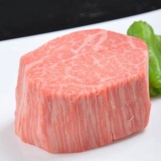 ◆肉只使用“A5”黑毛和牛。