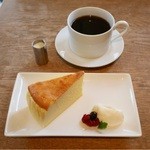 カフェ オブスキュラ - チーズケーキとグアテマラ