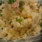 トリとヤサイとサケともやん - ポテトサラダ  いぶりがっこ入