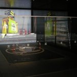 ベージュ アラン・デュカス 東京 - 地下へ降りると水平移動されるらしい