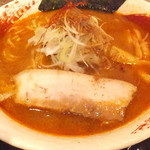 海老秀 - 海老秀辛味噌ラーメン　８００円　大盛サービスのアップ　【　２０１５年　4月　】