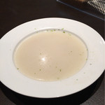 アクイユ 神田 - セットのスープ ホタテだし、生姜、豆腐