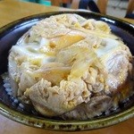 ハンター - 玉子丼のなかにはなんと！目玉焼きがあるぞ