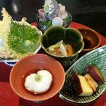 いかの墨 - 和食八寸(お造り、天ぷら、白胡麻豆腐、煮物、焼き物)
