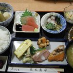 藤九寿司 - 料理写真:お昼の定食1050円