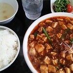 四川麻婆専家 辣辣 - (2015.10.6再訪)ホルモン入り麻婆豆腐セット 大盛  970円