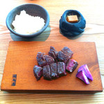 熟成肉専門 但馬屋 - ご飯
      お肉は冷めています