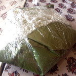 コジコジ - テイクアウトはバナナリーフ包み