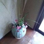 蕎麦 阿き津 - 秋らしくススキも。