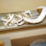 初音鮨 - 岩手県産松茸