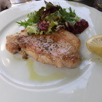 VIA Brianza - 白金豚の炭火焼き
      