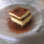 VIA Brianza - マスカルポーネたっぷりのティラミス