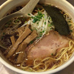 はな火屋 - 醤油ラーメン 普通盛 650円