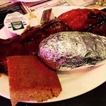 Dallas BBQ - チキンリブにかぶりつけ！