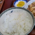 まんぷく - ご飯＆漬物です。