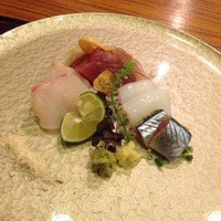 日本橋逢坂 - 旬の走り、秋刀魚も入ったおつくり