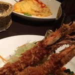 洋食レストラン ロッキー - 半熟オムライスと海老フライ