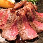 GOOD RED - 葡萄牛のロースの炭火焼 赤ワインソース 1400円