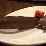 ムーンシャイン - お通しのシガーチョコ・・。