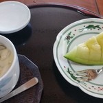 Sushiya Zushi - 茶碗蒸しとフルーツ