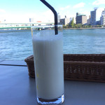 EITAI BREWING Cafe&Dinner - ラッシー