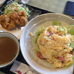 Qさんの上海厨房 - ウインナーとレタス入り炒飯ですよ♪♪