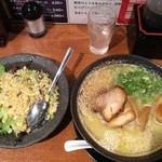 ＧＡＫＵチャーハンセット(鶏こく)