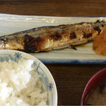 Kitsuchin Sashida - サンマの塩焼き定食