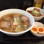 喜多方ラーメン 坂内 京橋店 - 2015/10/3炙り焼豚ご飯セット940円