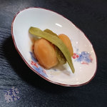 お食事処水仙 - お通し　里芋の煮っころがし