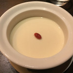 HongKongRoom GOUKA - いつもの杏仁豆腐でフィニッシュ。