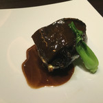 HongKongRoom GOUKA - 黒アワビ、干しなまこ、香茸の千住ネギ醤油煮込み。技術の高さ。