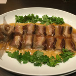 HongKongRoom GOUKA - まさに祝賀料理！真鯛と金華ハムの麒麟蒸し。国賓になった気分です。