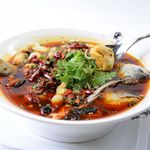 活け魚の激辛煮込み/漬け白菜と魚のピリ辛煮込み