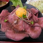 四つ葉 - ローストビーフ丼