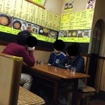 ラーメン ミート - 201510 ミート 店内（座席より右まわり）→テーブル席