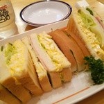 コメダ珈琲店 - ミックストースト560円