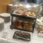 Japan Airlines Sakura Lounge - 