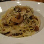 グリーチネ - 茸のスパゲッティ アーリオオーリオペペロンチーノ