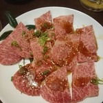 焼肉牛若 - 料理写真:特選ロース