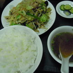 まるよし亭 - 肉野菜定食