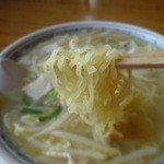紀文食堂 - 細めの麺です