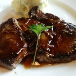 アルバトロス - 結構厚みもあって大きなお肉。