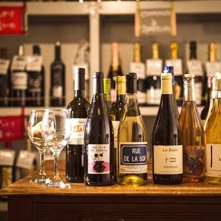 ランチタイムのグラスワインはディナー価格より全て50%OFF