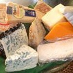 Danae - フランスとイタリアを中心に多種類のチーズを御用意しております。