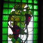 パイン - ２階のステンドグラス