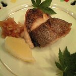 心の館 清水 - スズキさん。。塩焼きの塩加減が絶品、どうやったらこんなに、表面カリっと中はやわらかく焼けるのでしょう？