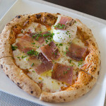 ピッツァ カルボナーラ